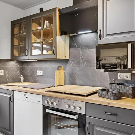 別荘 Nelsen Mit Ruderboot Auf Wassergrundstueck *