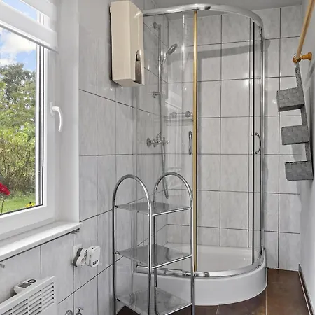 Nelsen Mit Ruderboot Auf Wassergrundstueck 別荘 *