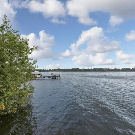 別荘 Nelsen Mit Ruderboot Auf Wassergrundstueck Jabel