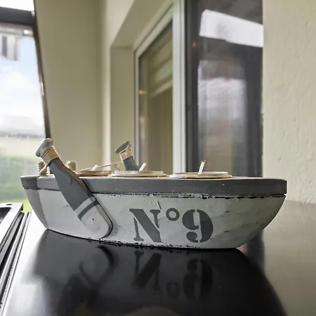 別荘 Nelsen Mit Ruderboot Auf Wassergrundstueck